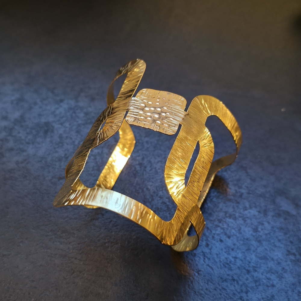 Geometrical Gold Tone Malleable Cuff - Picture 2 of 5